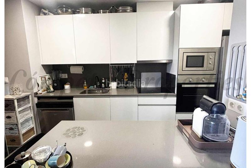 Foto ae77f759-df7a-41f5-9de8-ca53ec80c4b9. Apartament amb aparcament piscina a Velilla - Velilla Taramay Almuñécar