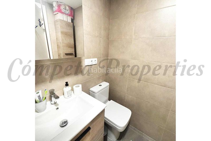 Foto bf16f0d3-abbf-40eb-bdb2-bf4b05033a77. Apartament amb aparcament piscina a Velilla - Velilla Taramay Almuñécar