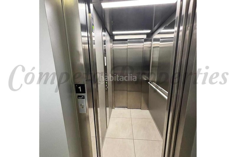 Foto 0ff997d4-4b52-4281-9304-829ea7572c70. Apartament amb aparcament piscina a Velilla - Velilla Taramay Almuñécar