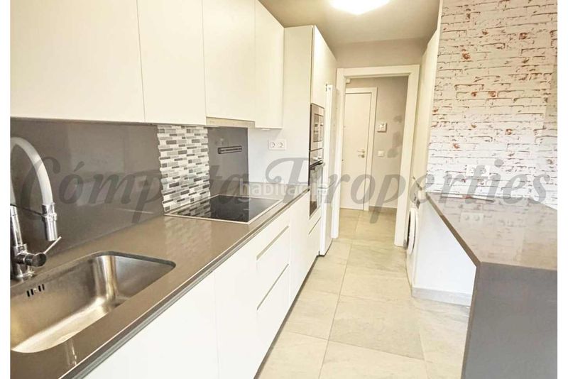 Foto 6b4fea68-7b6f-4379-a0b3-7d737048c3e5. Apartament amb aparcament piscina a Velilla - Velilla Taramay Almuñécar