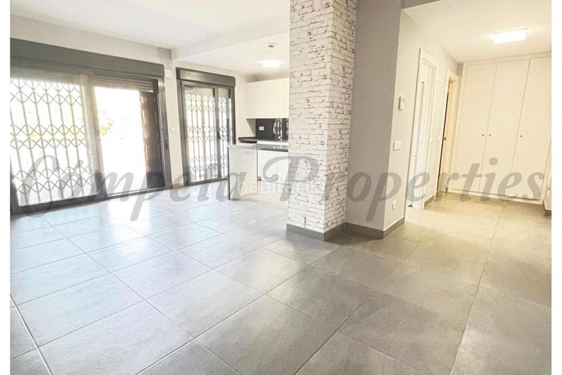 Foto 8d1a3be2-3be9-4919-a664-0f24e1cf0f3d. Apartament amb aparcament piscina a Velilla - Velilla Taramay Almuñécar
