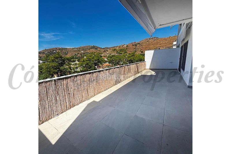 Foto f6f2771b-2278-4c64-bba0-dbeaa50fa089. Apartament amb aparcament piscina a Velilla - Velilla Taramay Almuñécar