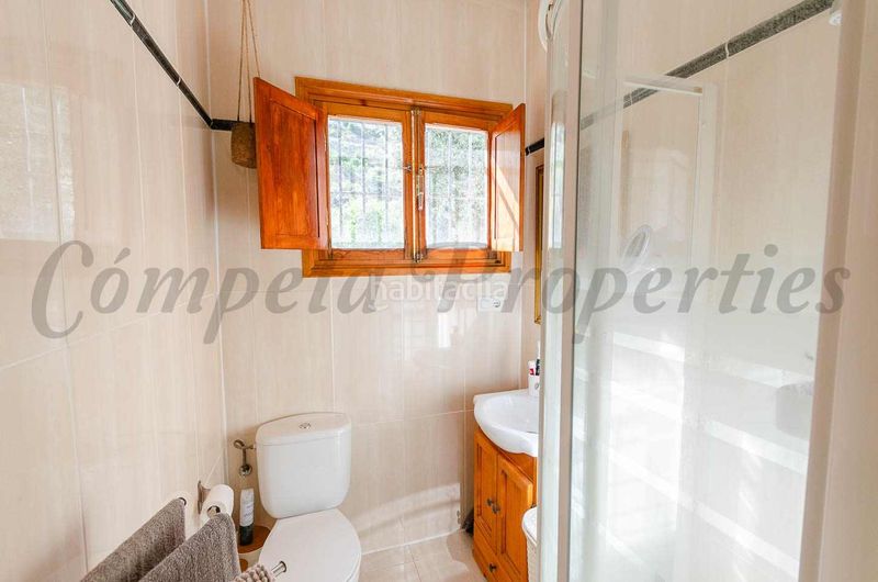 Foto e125ea70-5900-453c-9b72-8554b3c6c18c. Masia amb xemeneia aparcament a Residencial Jardín Botánico Málaga