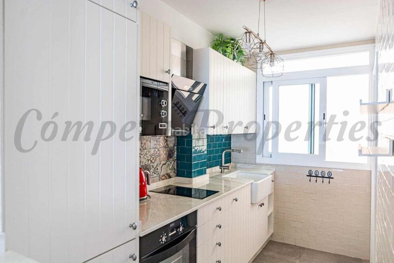 Foto 9d0dda0b-da24-4308-a4c1-29fe306b8497. Apartament a Centro Nerja