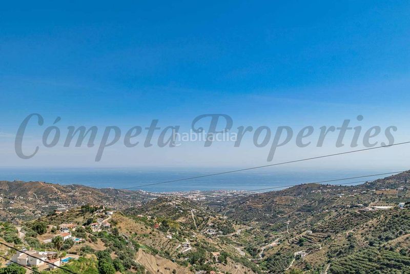 Foto 01b7fcfe-9850-4be6-9a93-8c0c1af5c1f7. Masia amb xemeneia aparcament piscina a Torrox pueblo Torrox