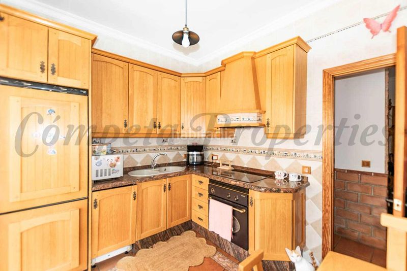 Foto bb5a79e1-c4b6-4bf3-8508-daabbbd23e6e. Casa adossada a Cómpeta