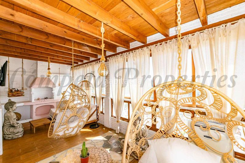 Foto c51887e2-71d9-496e-ba89-efd91ca8a5bd. Casa adossada a Cómpeta