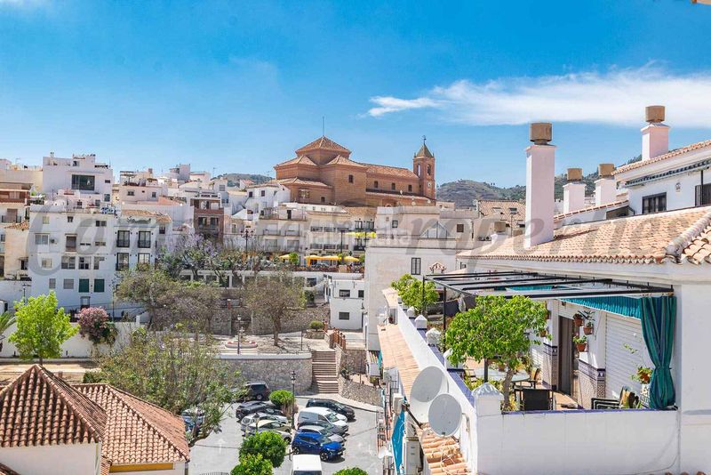 Foto b3dc6dab-090f-4b2f-b03e-c43a0af70a73. Apartament amb calefacció a Torrox pueblo Torrox