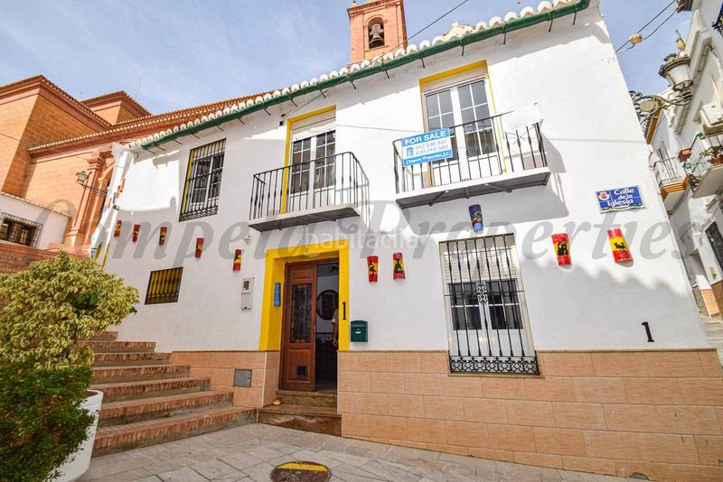 Foto 7b3ca2cc-4f4e-4a72-8e05-8f181e0faec0. Casa amb xemeneia calefacció a Torrox pueblo Torrox