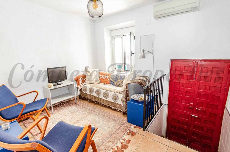 Foto 57e0b302-153e-4422-9425-8639d537690f. Casa adossada a Cómpeta