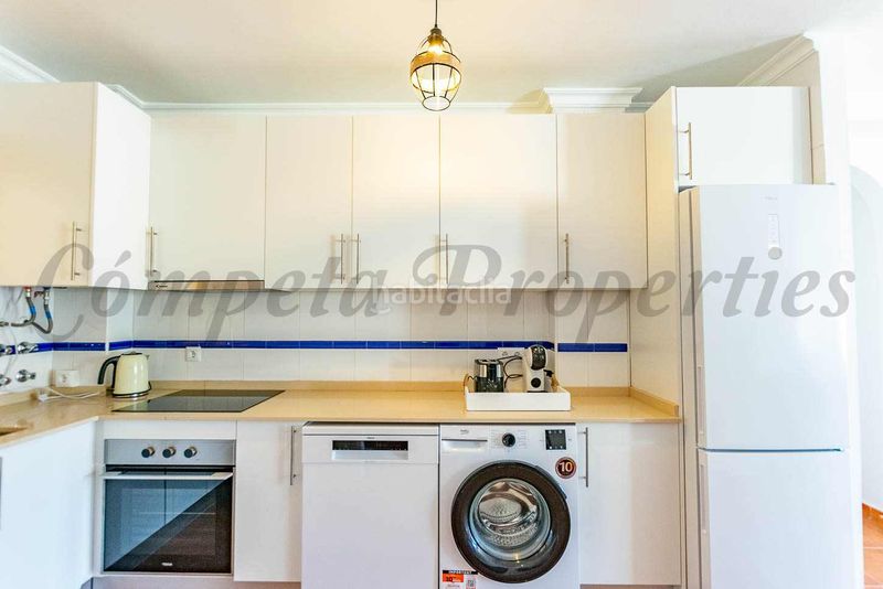 Foto e10b1d29-f755-42da-bd2a-582b07ef335a. Pis amb piscina a Cómpeta
