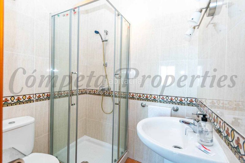 Foto b358b8cd-97ab-485a-83e6-3fa74c94fa21. Chalet avec cheminée parking piscine dans Torrox pueblo Torrox