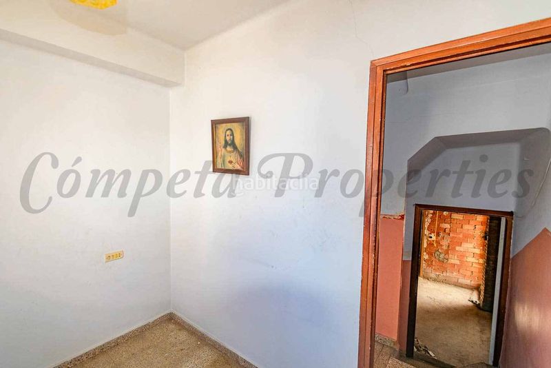 Foto 9e8d10e9-7f17-4e8a-a6ca-f1c7da550777. Casa adossada a Torrox pueblo Torrox