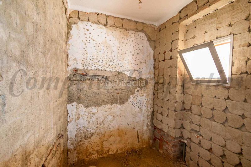 Foto e15c2176-9f36-4b9c-906f-32d432128699. Casa adossada a Torrox pueblo Torrox