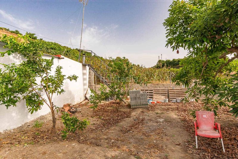 Foto 324e1321-1802-47ba-bfb8-d38b38f578e8. Finca rústica a Avda Pescia - Ctra de Frigiliana Nerja