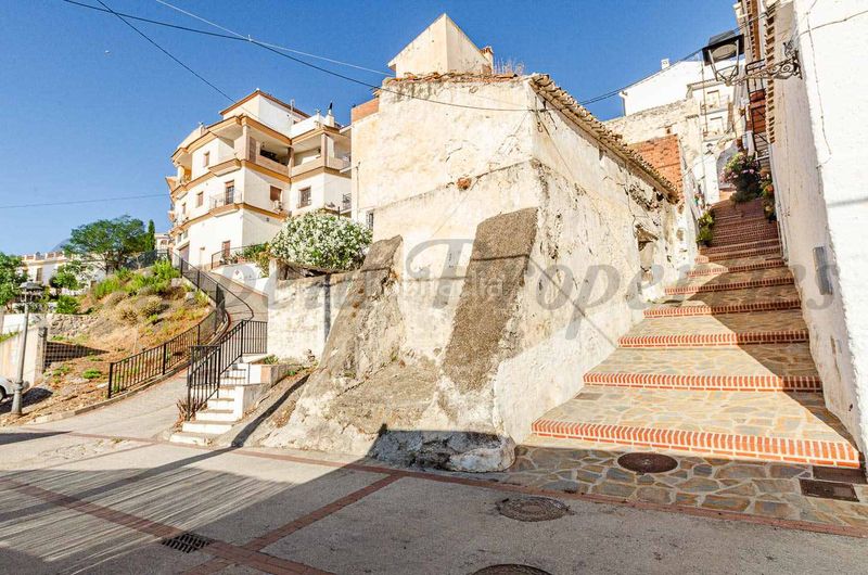 Foto 4aca543c-2beb-4126-97bb-3a3ef7d56f02. Casa aparellada a Sedella