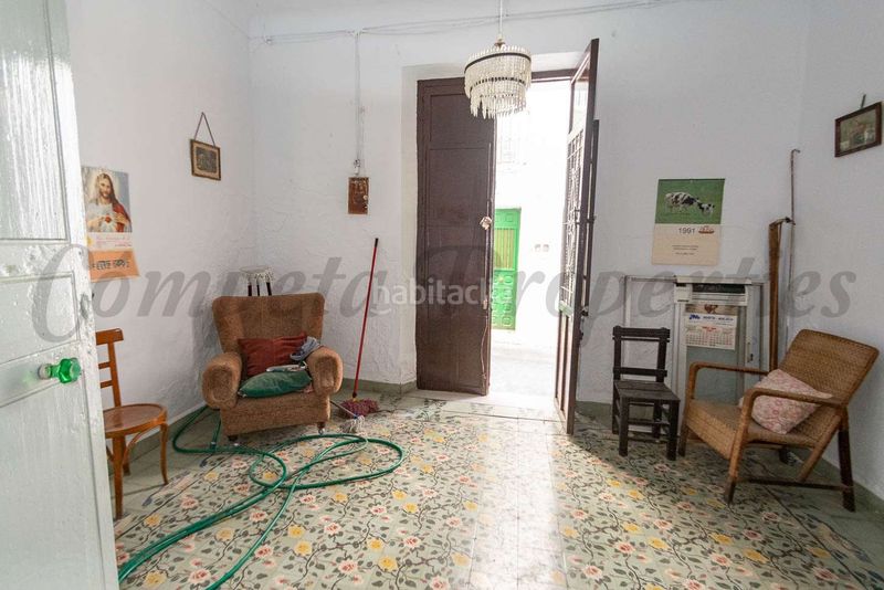 Foto 04b91f9a-e52e-4e9a-a23e-0188ffcab163. Casa adossada amb xemeneia a Torrox pueblo Torrox