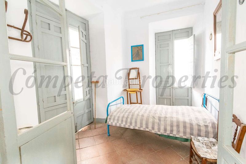 Foto 1aab13b7-0f44-4b0e-bd94-4b5138d7e2b6. Casa adossada amb xemeneia a Torrox pueblo Torrox