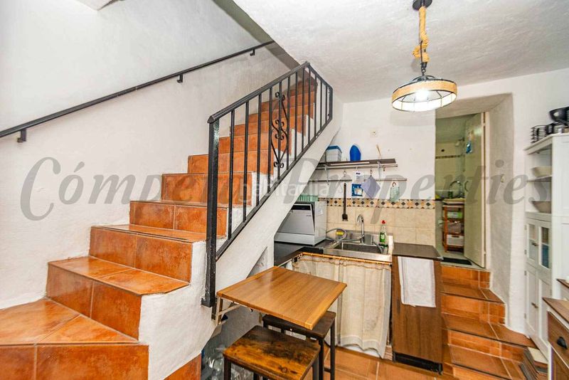 Foto 441420c9-5b03-47c4-842f-942dd877d6f5. Casa  de pueblo a la venta en Torrox pueblo Torrox