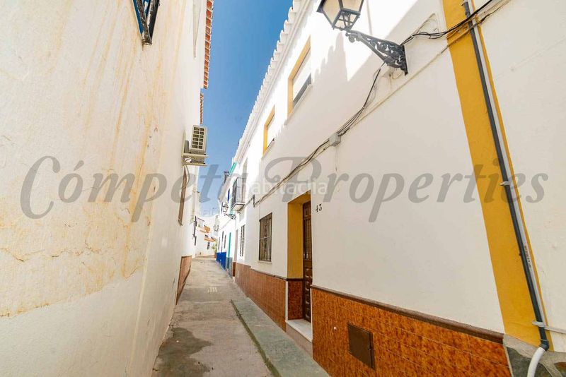 Foto 863201c3-3d9c-4b2f-8743-7d74bfa2a60a. Casa adossada a Torrox pueblo Torrox