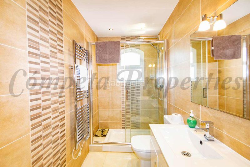 Foto 09782267-ce70-49b6-9813-3cec40d01acc. Apartament amb piscina a Capistrano Nerja