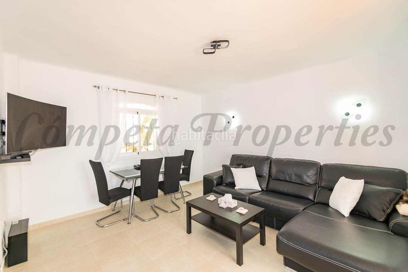 Foto ae8de901-e309-4483-8cd3-a717d6b2d879. Apartament amb piscina a Capistrano Nerja