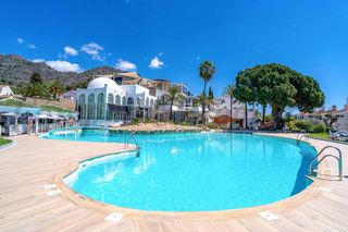 Appartement à Capistrano. Encantador apartamento con vistas al mar en capistrano, nerja