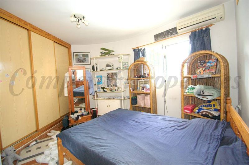 Foto e38b5f9a-954d-4329-955f-bc23f3d360a0. Chalet avec chauffage parking piscine dans Torrox pueblo Torrox