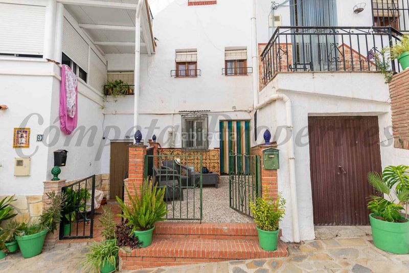 Foto b9dc5378-e6c3-43f2-b683-b3f8fd4272fc. Casa  de pueblo archez en Árchez