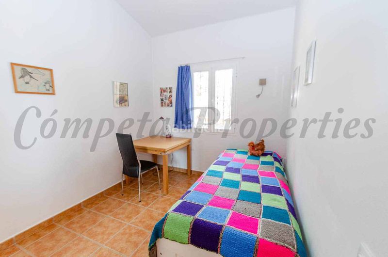 Foto e052e136-938f-44db-b800-a64c9041e0c8. Masia amb aparcament a Cómpeta