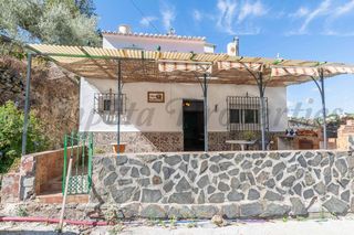 Affitto Casa in Cómpeta. Alquiler casa de campo
