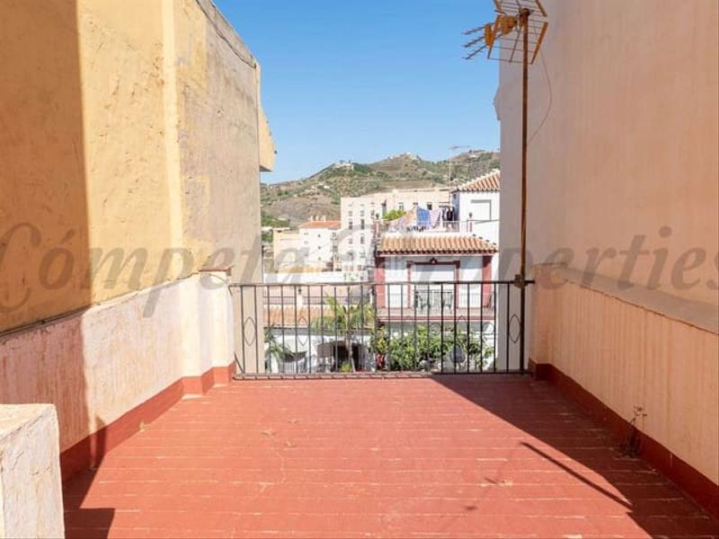 Foto b8df2f17-e90e-487d-8e83-3dcba116abde. Maison jumelée avec chauffage dans Torrox pueblo Torrox