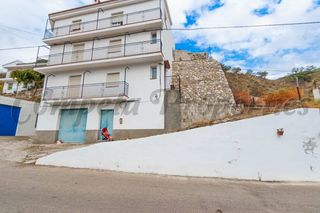 Casa in Árchez. Casa pueblo en árchez