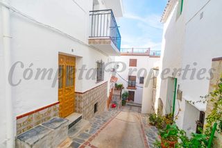 Maison à Canillas de Albaida. Casa pueblo en canillas de albaida
