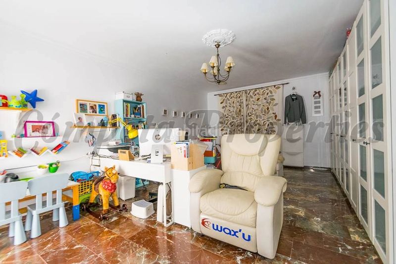 Foto b79928f2-2cea-4278-b9fc-2aa248b36361. Maison avec piscine dans Torrox pueblo Torrox