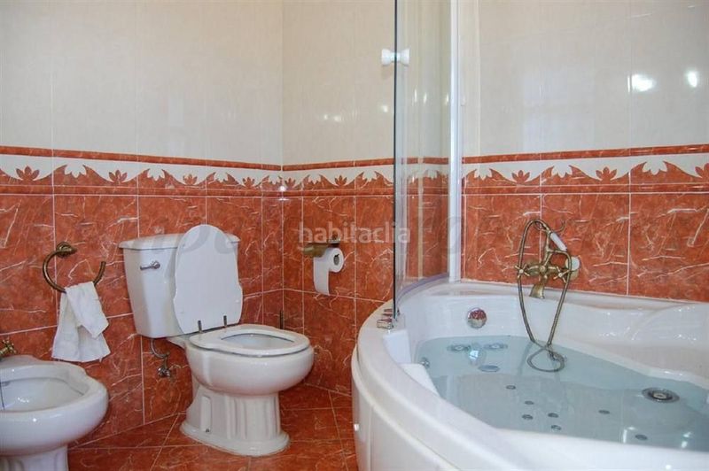 Foto aca50078-c29c-4e5a-abeb-17e4ddaa83bd. Casa amb calefacció piscina a Sedella
