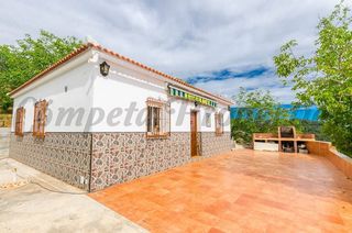 Maison à Canillas de Albaida. Casa de campo en canillas de albaida