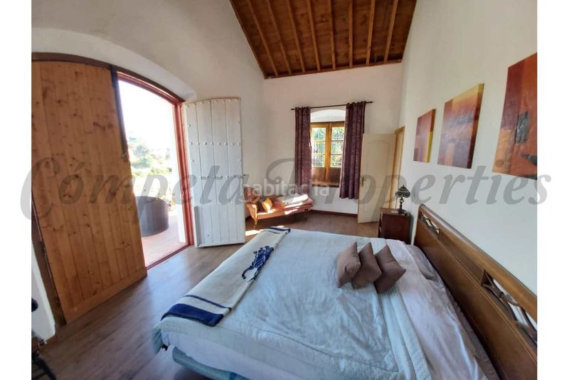 Foto 0e4284af-9a41-4ac5-ae16-0ff2e0df8442. Maison avec parking piscine dans Avda Pescia - Ctra de Frigiliana Nerja