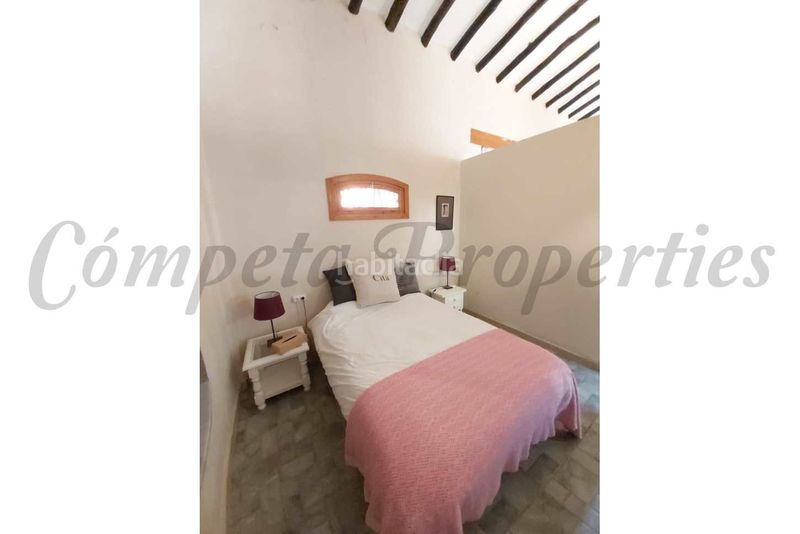 Foto 7c6b4414-efe1-47a3-a392-1bb39a7b994c. Maison avec parking piscine dans Avda Pescia - Ctra de Frigiliana Nerja