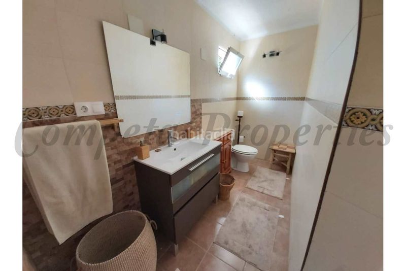 Foto 8c1e8202-6462-4777-ba12-3077bc20c284. Maison avec parking piscine dans Avda Pescia - Ctra de Frigiliana Nerja