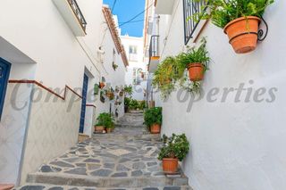 Maison à Canillas de Albaida. Casa pueblo en canillas de albaida
