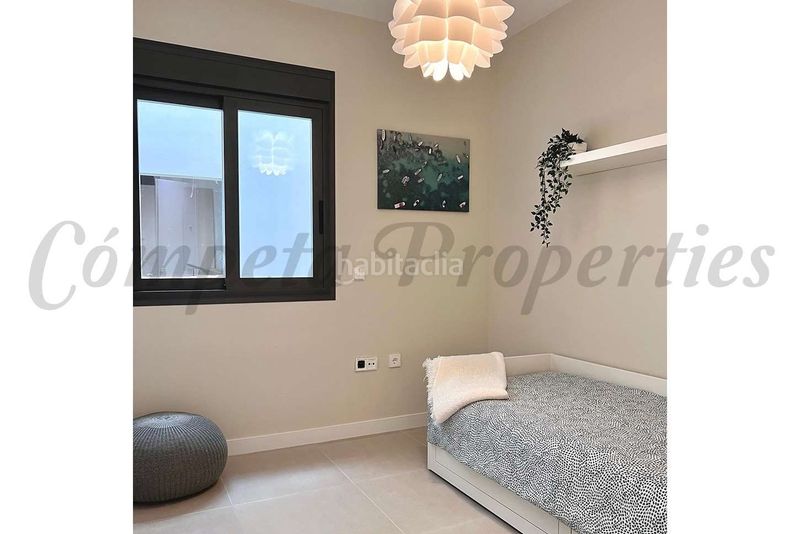 Foto 6ba37ff2-e32f-419d-9055-b888cc62c3bb. Apartament amb aparcament piscina a Almayate Bajo