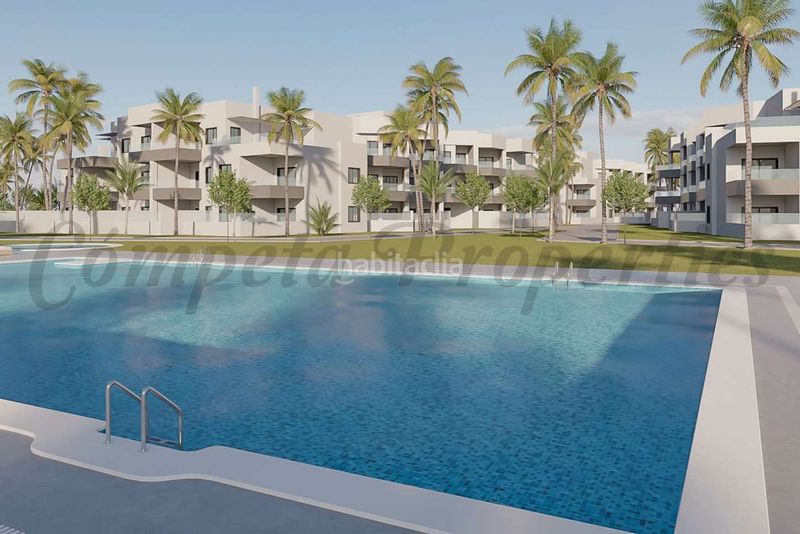 Foto cdba3e03-9899-4f66-bdde-1b05b059eb43. Apartament amb aparcament piscina a Almayate Bajo