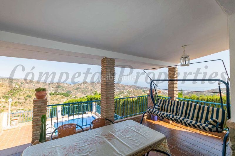 Foto ba6ed2af-c228-4eb4-942b-cecf38279435. Haus mit parking pool in Torrox pueblo Torrox