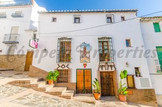 Casa in Árchez. Casa pueblo en árchez