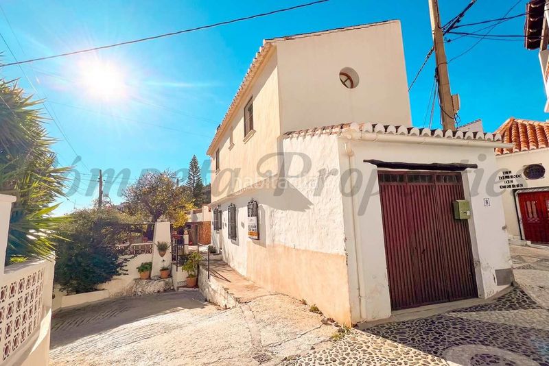 Foto 0993eef4-ec9c-4f17-ad9b-b2a7db986815. Casa amb piscina a Hispanidad - Vivar Téllez Vélez - Málaga