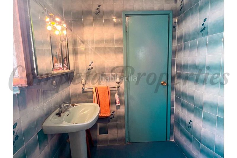 Foto 10ce99ed-bafd-4684-a237-236c1b9c0f9a. Casa amb piscina a Hispanidad - Vivar Téllez Vélez - Málaga