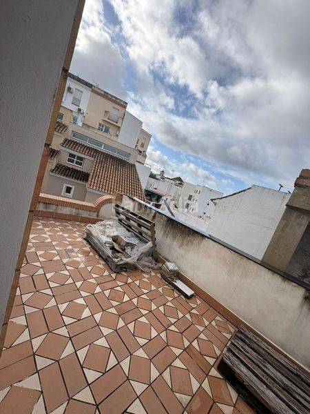 Foto a6ef89d6-f7bd-48d4-8abd-bf12fd82857e. Casa a Morón de la Frontera