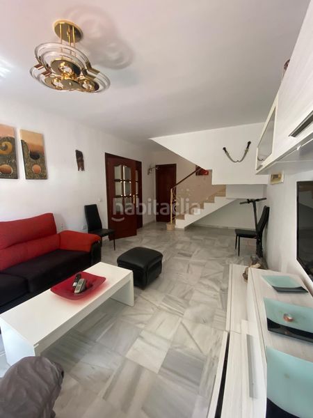 Foto 811a1137-b524-417b-9657-eed9ca339c2c. Casa amb aparcament a Morón de la Frontera