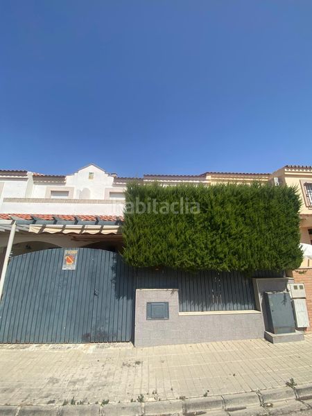Foto e0f6da65-a93b-4ca2-8b37-673f544f5378. Casa amb aparcament a Morón de la Frontera